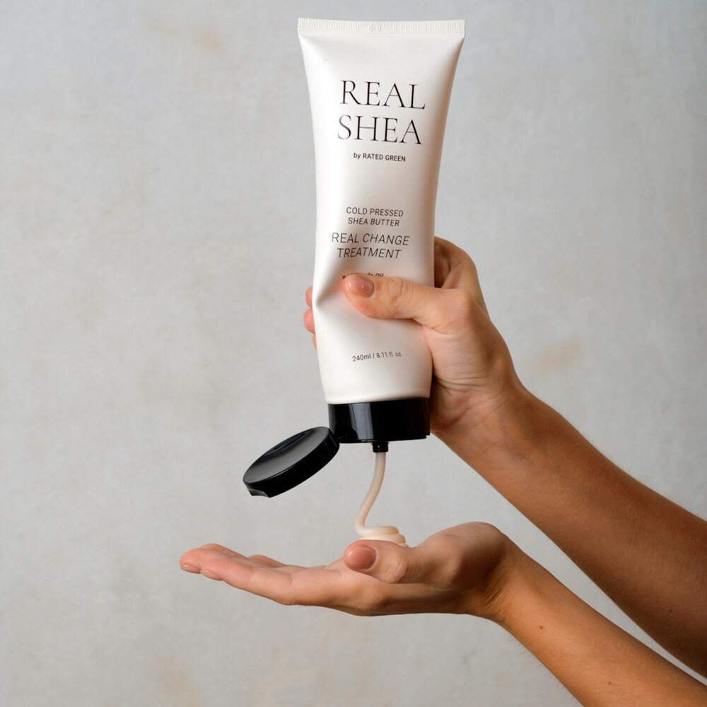 Маска питательная для волос с маслом ши Real Shea Real Change Treatment Rated Green 240 мл — фото №2