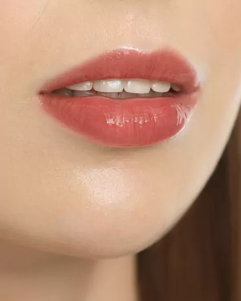 Блиск для губ з ментолом AMOUR Lip Gloss with menthol UNICO — фото №7