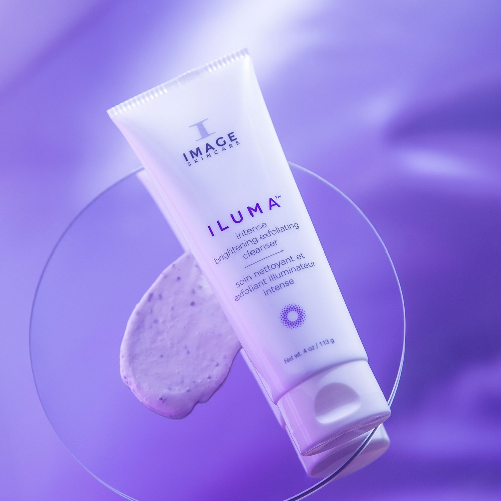 Осветительный клинсер-эксфолиант Iluma Intense Brightening Exfoilating Cleanser Image Skincare 113 г — фото №3