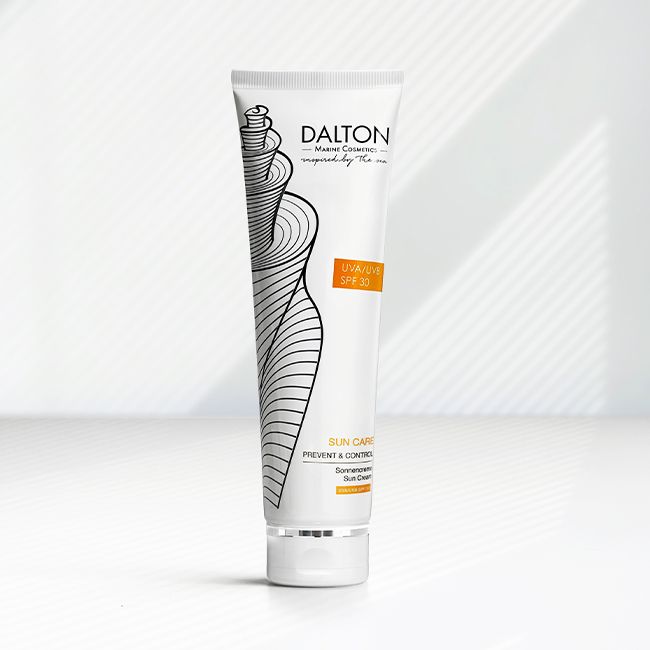 Легкий сонцезахисний крем SPF 30 SUN CARE PREVENT&CONTROL Fast-Absorbing Sun Cream Dalton 150 мл — фото №2